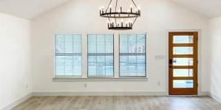 3211 N Central Gallery 3