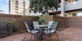 212 W 10th Street Gallery 14