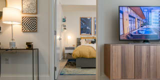 Hyde Square Gallery 9