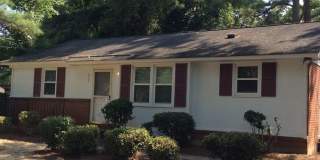 Lovely 3 Bedoom Ranch home with Private Backyard in Prime Raleigh Location Gallery 1