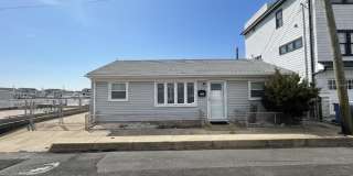 259 Joseph Street Gallery 24