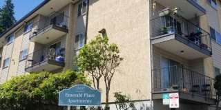 Emerald Place Apartments Gallery 7
