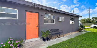 391 NE 42nd Ct Gallery 18