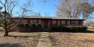 1,640 Sq Ft | 4 Bed | 2 Bath Gallery 1