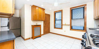 Large 3BR Near Coolidge Corner | 1,300 SF | W/D in Unit | Central A/C | 9/1 Gallery 7