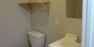 1015 Hollins Street Gallery 4