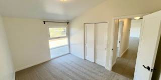 2450 Bartel Street Gallery 11