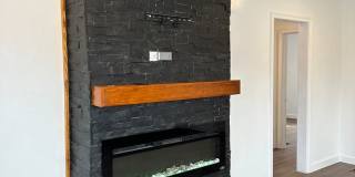 Immediate Move-In! Renovated 2BR House Near Ball State w/ Fireplace & Outdoor Space Gallery 10