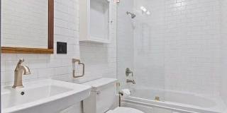 390 Fifth Avenue Gallery 6