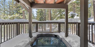 "Stargazers Nook" Winter Ski Lease Home with Hot Tub and Fireplace Gallery 1