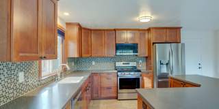 3 Bedroom 2 Bath Home in Coupeville! Gallery 1