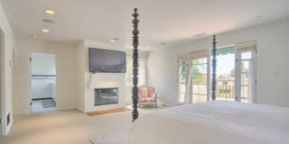 408 17TH St Gallery 22