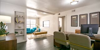 Hampton Plaza at Kessler Park Hampton Plaza at Kessler Park Gallery 27