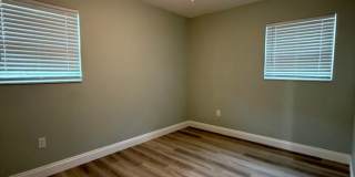 50% OFF FIRST MONTHS RENT -- UNFURNISHED, UPDATED 3B/1.5B Home in the Heart of Ft. Walton Beach Gallery 12