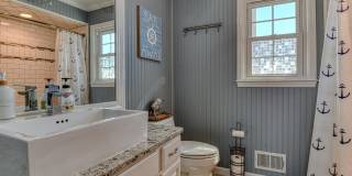 82 Inskip Avenue Gallery 23