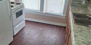 2 bedroom, 1 bath Gallery 1