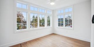 699 GIDDINGS Avenue Gallery 12