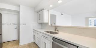 1420 Brickell Bay Dr Gallery 17