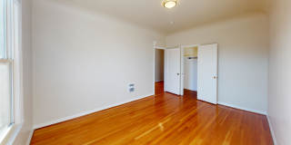 1690 North Point Gallery 6