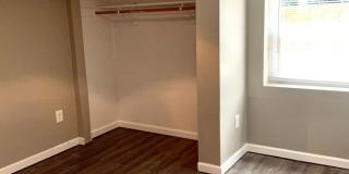 Spacious 3 bed/2 bath - walk to campus! Gallery 34