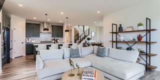 Stylish 4BDR Home with Office in Louisville Gallery 1
