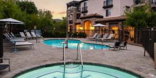 Avalon Thousand Oaks Plaza Gallery 23