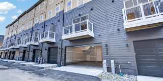 2507 LIGHT Street Gallery 45