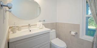 226 S Main St Gallery 6