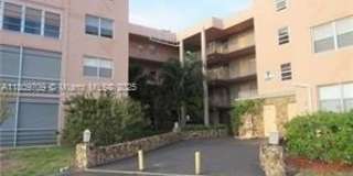 2861 Somerset Dr Gallery 1