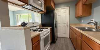 Upstairs 2/1 home in Greenback Estates Gallery 1