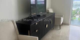 4775 Collins Ave Gallery 16