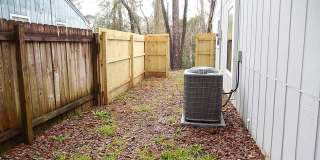 MODERN NE 2/2 w/ Stainless Steel Appliances, Fenced Yard, & No Carpet! Will have new paint! Avail Aug 4th for $1425/month! MODERN NE 2/2 w/ Stainless Steel Appliances, Fenced Yard, & No Carpet! Will have new paint! Avail Aug 4th for $1425/month! Gallery 1