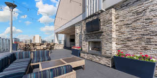 SkyHouse Dallas Apartments Victory Park Gallery 4