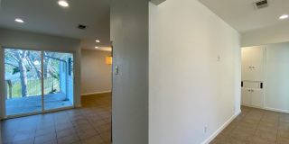 Hidden 4 Bed 2 Bath Gem in South Austin! Gallery 16