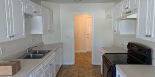 Updated 4‑Bedroom Home on a Quiet Street — 1,695 sq ft, Large Garage — Now Accepting Applications Gallery 8