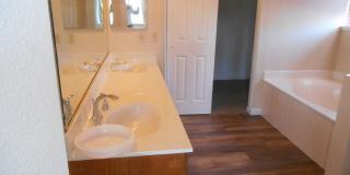 Wonderful 3 Bedroom home with 3 car garage. Gallery 9