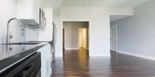 International Gallery 27