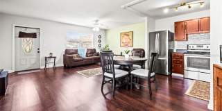 1801 BEDFORD LANE Gallery 7