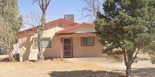 Fully Furnished 3 Bedroom, 2 Bathroom Home – Ideal for Traveling Professionals  Extended Stay Guests Gallery 1