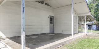 Charming 3-Bedroom Home with Spacious Backyard in North Austin! Charming 3-Bedroom Home with Spacious Backyard in North Austin! Gallery 4