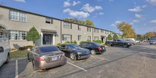 Solana at Brentwood Gallery 4