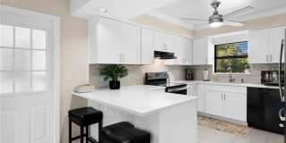 4885 SE Capstan Avenue unit: 27 Gallery 7