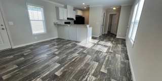 1600 NE 12th Avenue Gallery 1