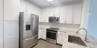 Luxurious Fairfax City 2 bed Condo Luxurious Fairfax City 2 bed Condo Gallery 20