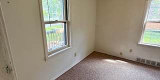 3 Bedroom, 1 Bath Apartment for Rent - Close to MSU - Pets Friendly Gallery 7