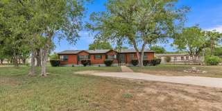 Charming Home in Convenient South San Antonio Location – 3457 S Foster Rd Gallery 1