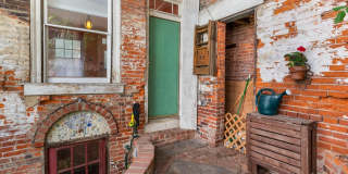 528 KAUFFMAN Street Gallery 30