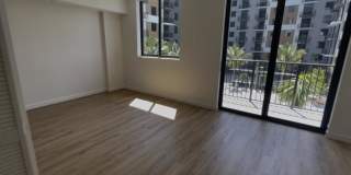 925 E 30TH St. Gallery 6