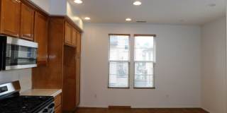 Exceptional 3 bed, 3.5 bath home in Irvine. Gallery 16