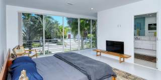 213 N WASHINGTON DRIVE Gallery 46